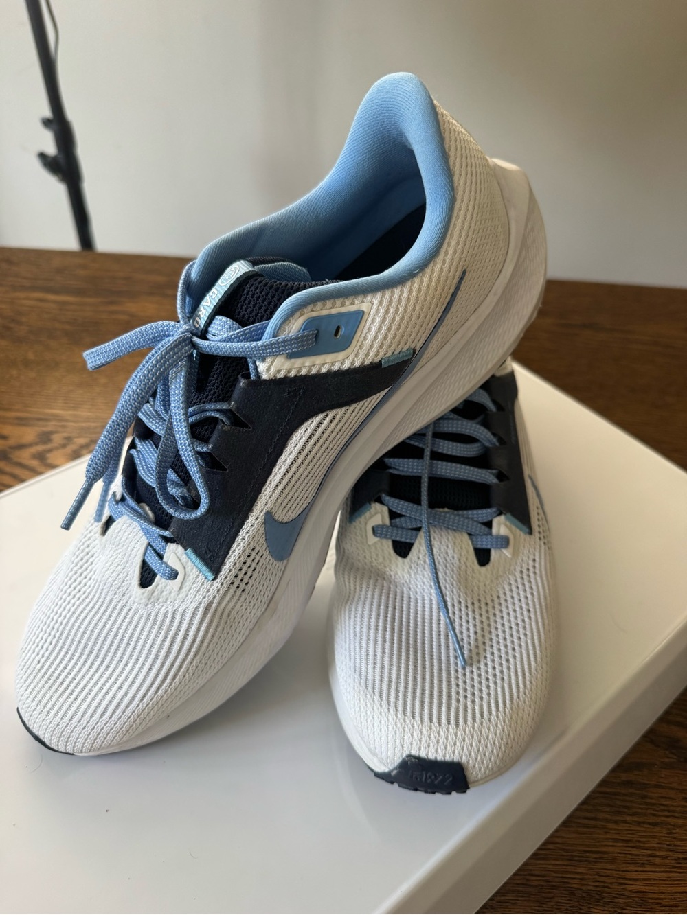 Nike Zoom Pegasus 40 UNC blue and white
Men’s Size 12 Limited Edition